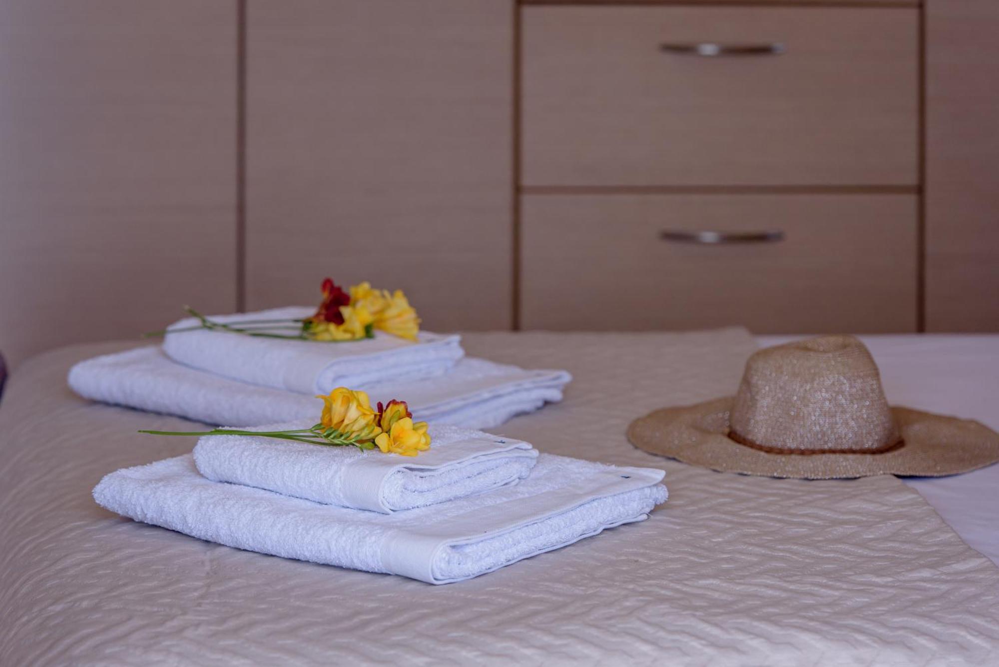 Thea Apartments Xirókambosz Kültér fotó